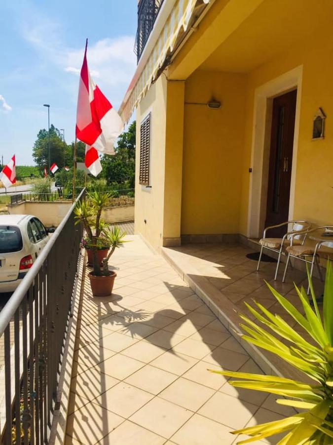 Montale  B&B Locanda La Rotonda מראה חיצוני תמונה